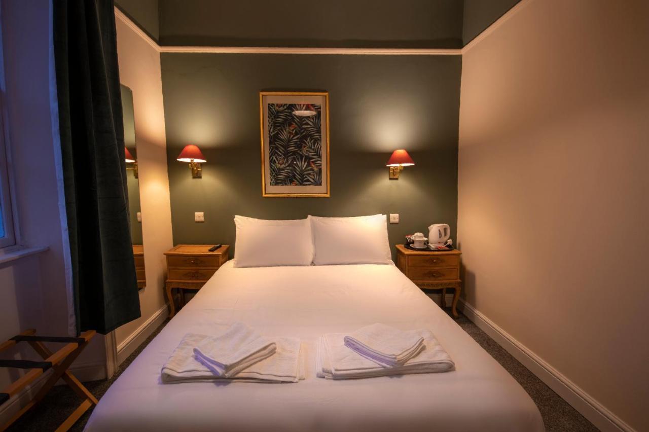 Douglas Arms Hotel 道格拉斯城堡 外观 照片