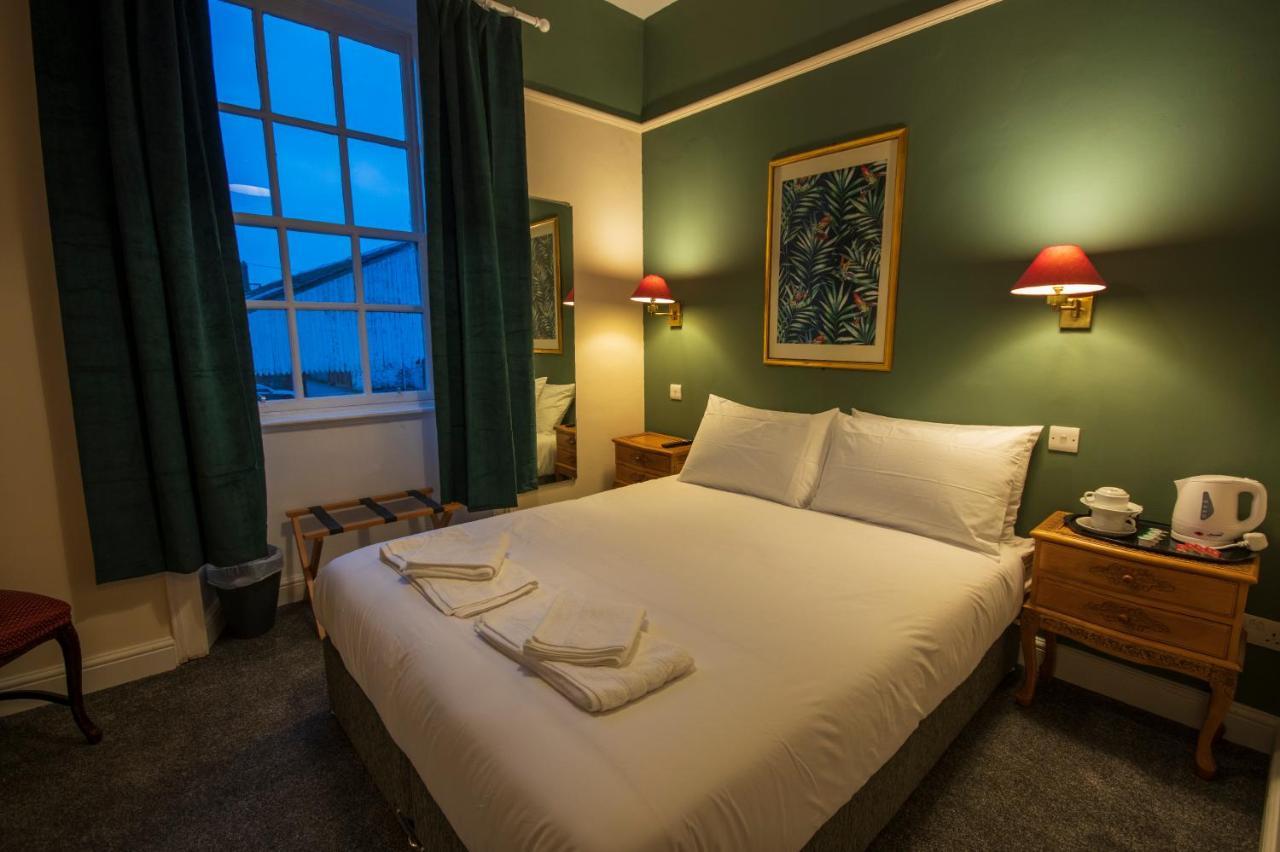 Douglas Arms Hotel 道格拉斯城堡 外观 照片