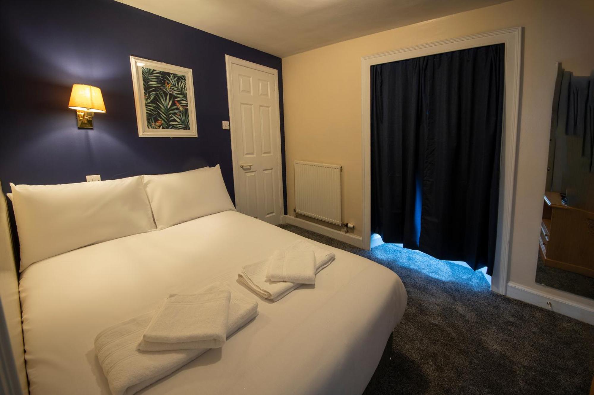 Douglas Arms Hotel 道格拉斯城堡 客房 照片
